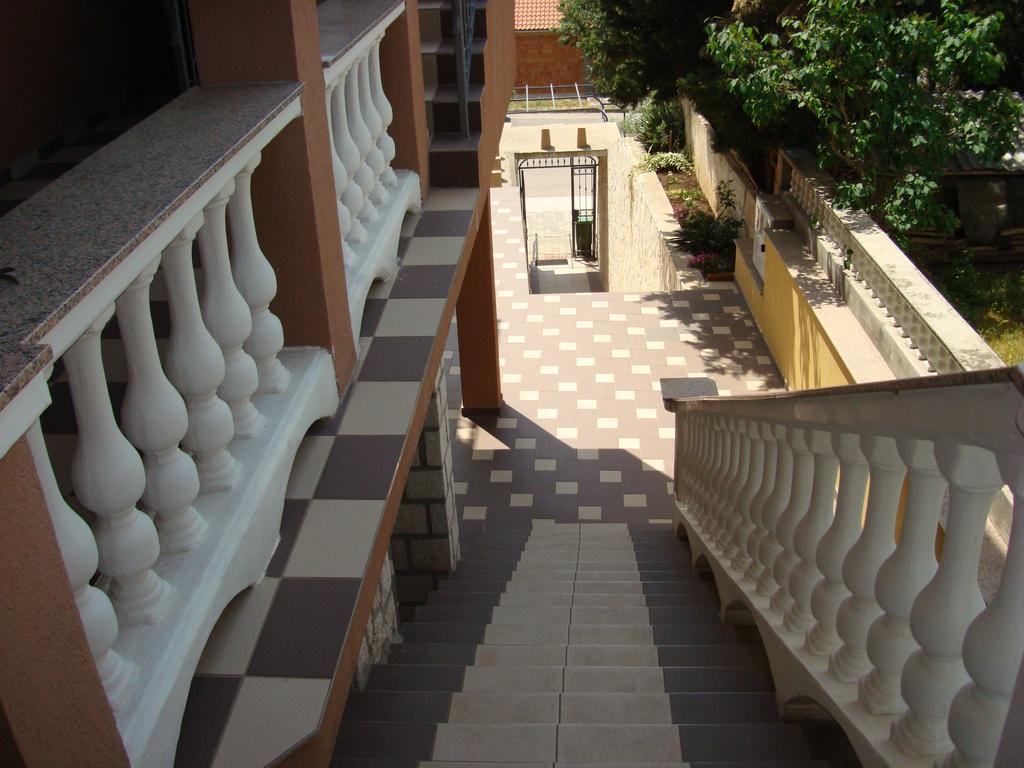 Apartments Klara Novi Vinodolski Exterior foto